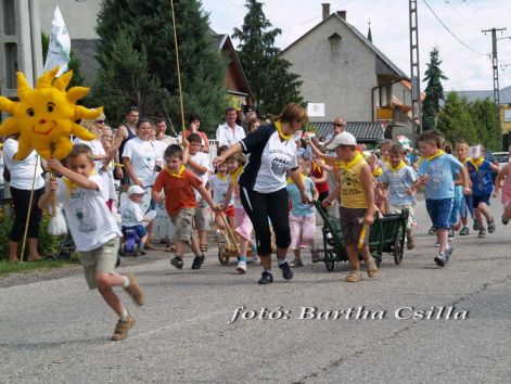 kocsitolo111.jpg